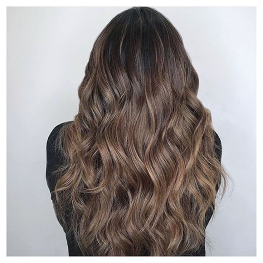 Les variantes de balayage pour cheveux bruns | l'oréal professionnel